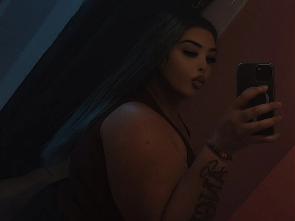 mloverxx's Offline XXX Chat