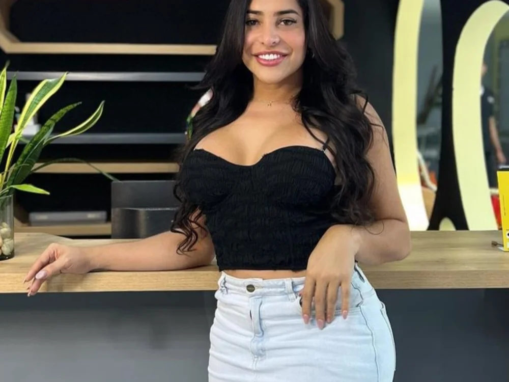 Sammiperr's most recent online preview
