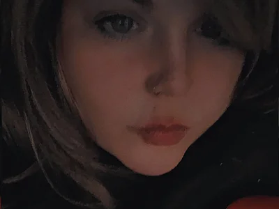 Profile thumbnail for AveryFoxxx