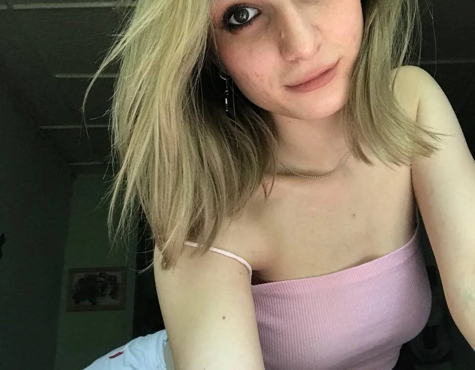 DarleneElson offline chatrum