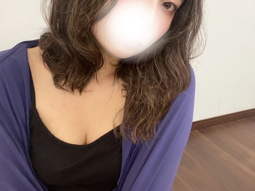 _Ema_chのオフラインXXXチャット