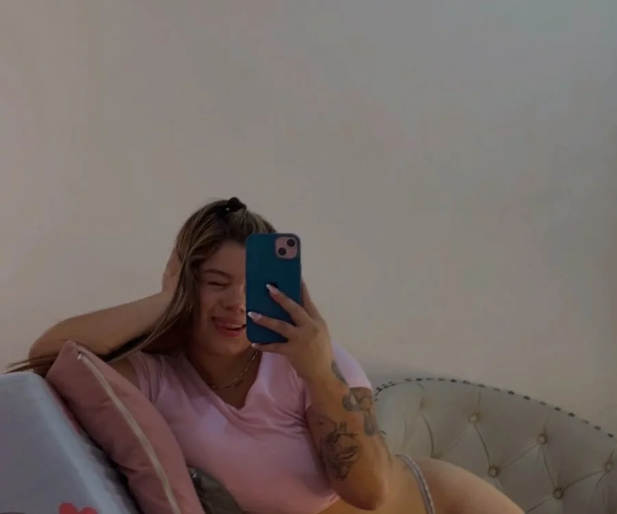 luisa_brawn offline XXX-chat