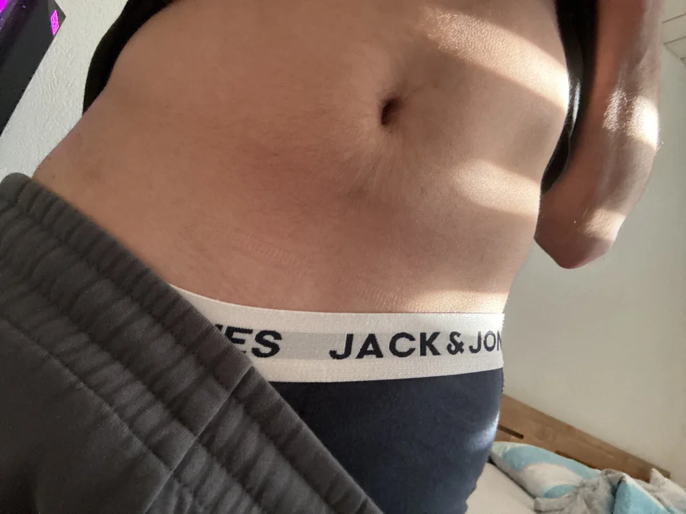 Sjsh142 Offline XXX-chat