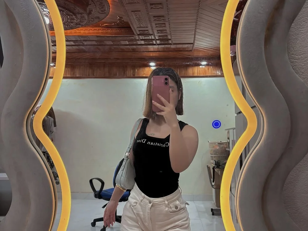 Chatroom XXX hors ligne de Sphia_ahi