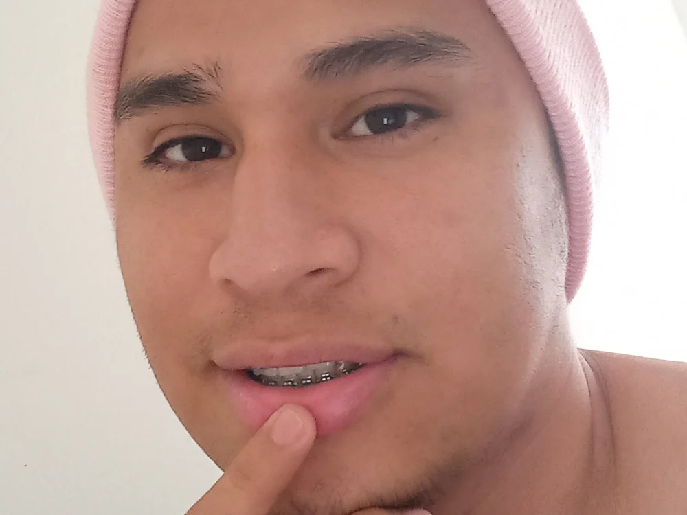 Javidelicius' Offline Chat Room