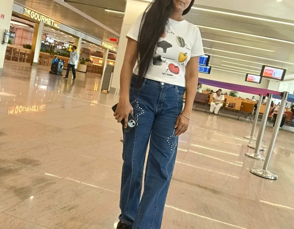 Hi_Nidhiii's most recent online preview