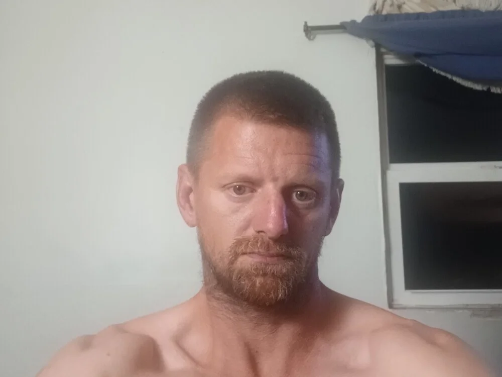 دردشة BigDDave6979 الجنسية دون اتصال