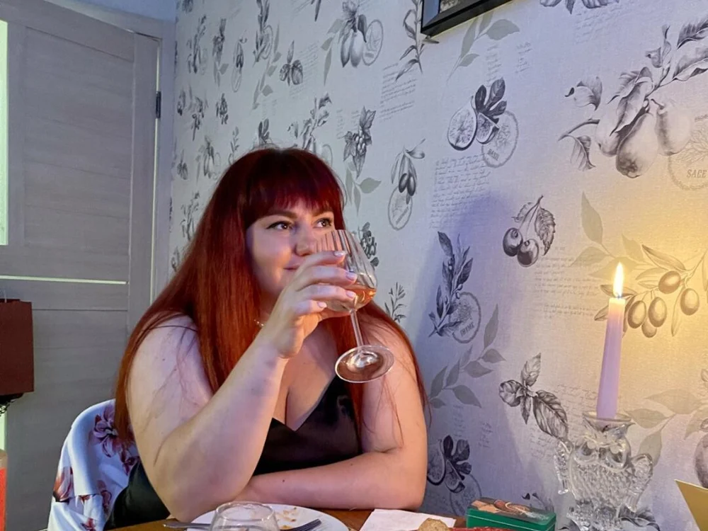 alixanrhg Offline XXX-chat