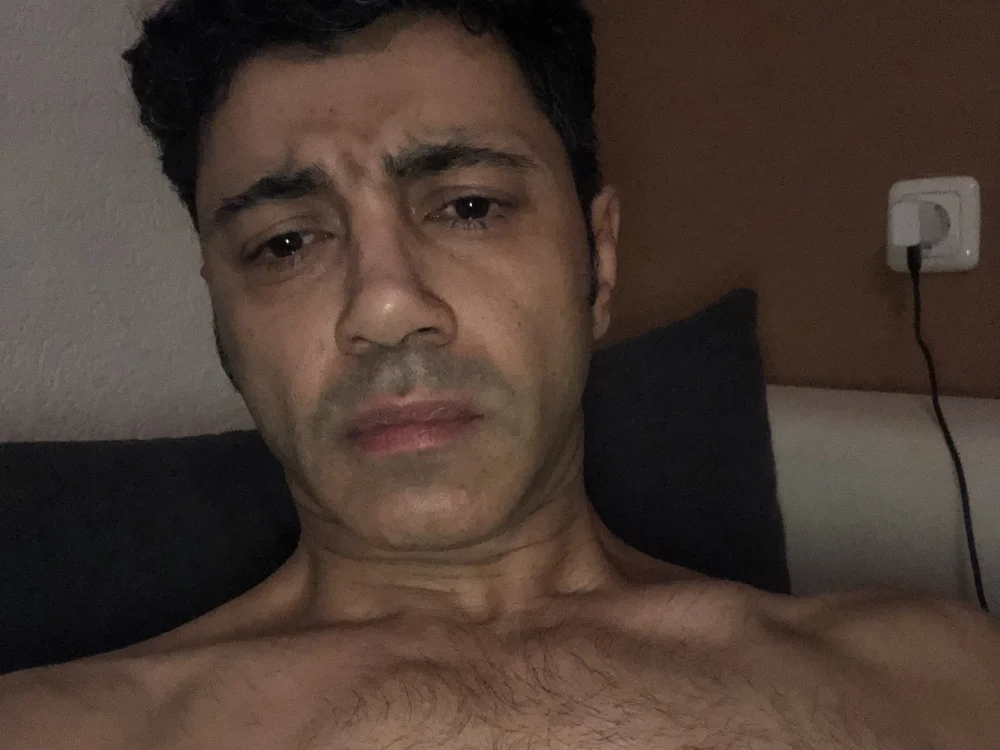 devran77's Offline Chat Room