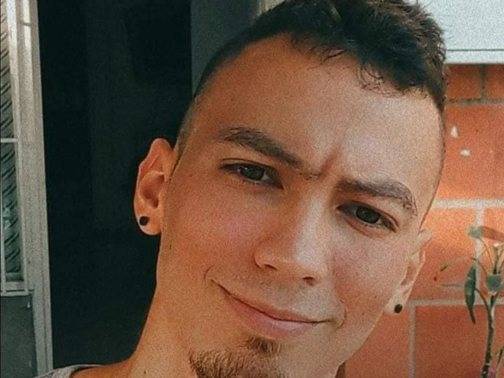 andrespo196's Offline Chat Room