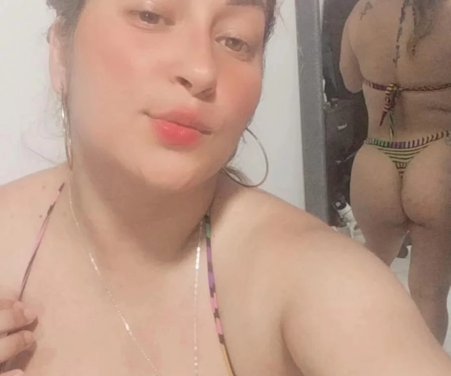 mia__johnson's Offline Chat Room