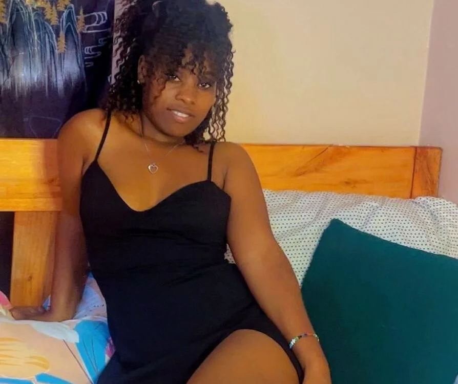 _baddiexo's Offline XXX Chat