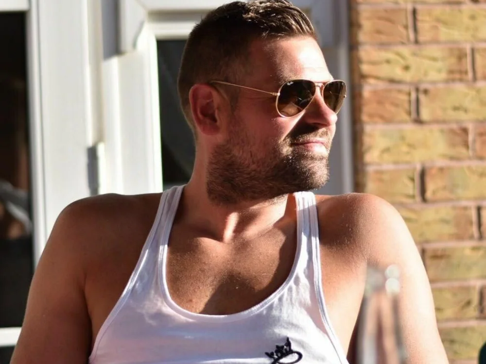 secretdesire29 offline XXX-chat