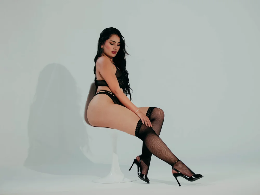 ValRosse's Offline XXX Chat