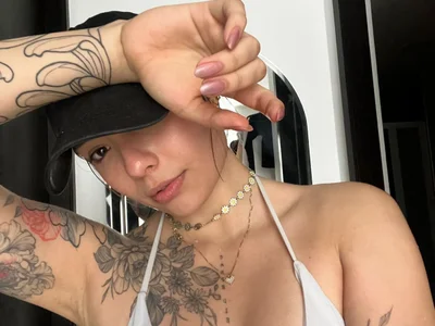 Sweetmili133 Female Moderatelypricedcam2cam Live Webcam Sex