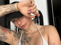 sweetmili133's webcam live show