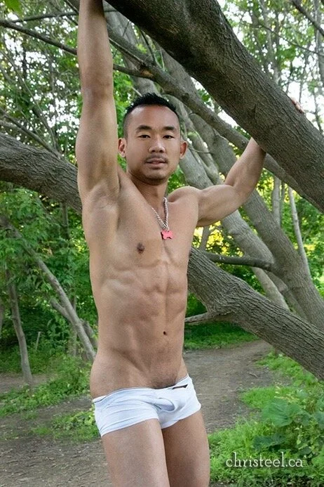muscleaznpup1's Offline XXX Chat
