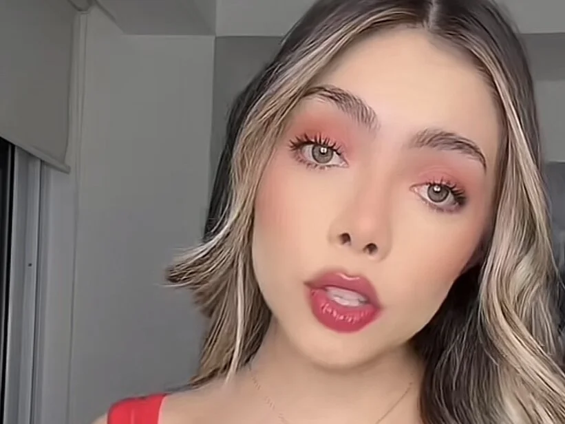 vivian3's Offline XXX Chat