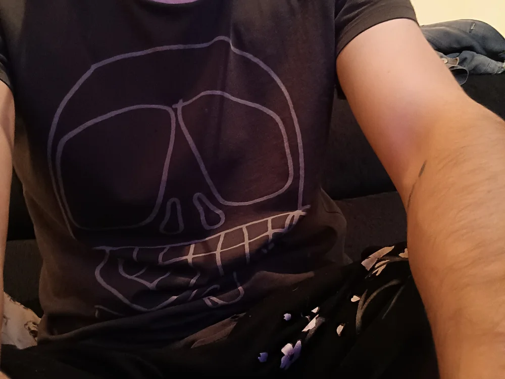 AcidboyX's Offline Chat Room