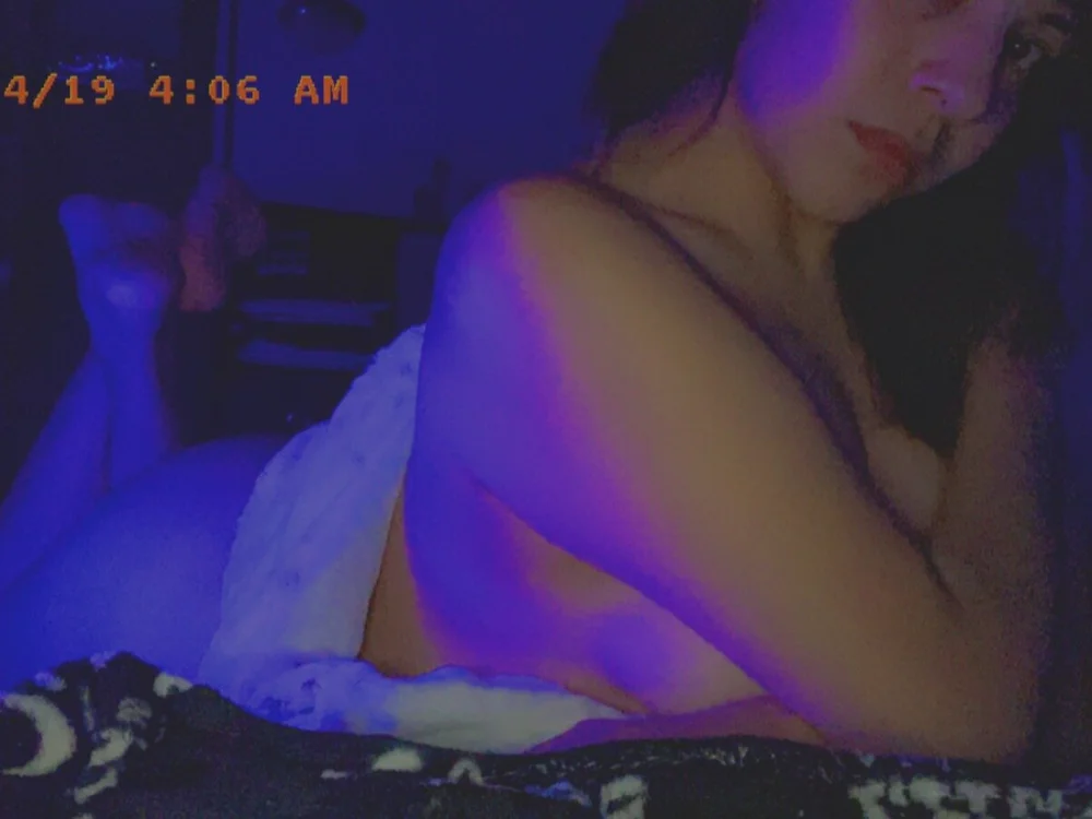 M_Kutiin's Offline XXX Chat