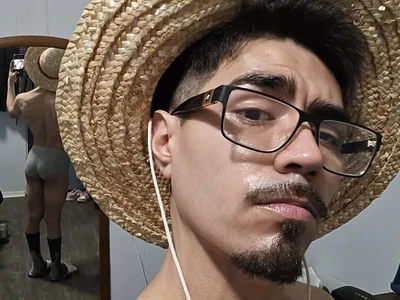 HarddMikee Male Sissy Cam Striptease
