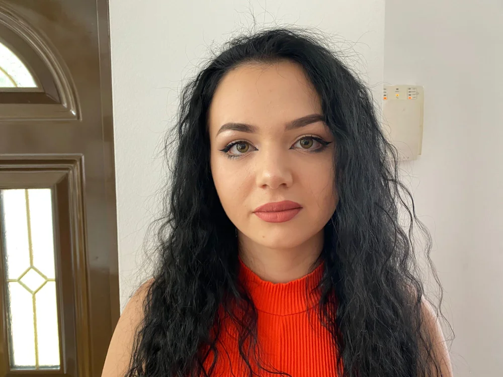 _Bootyliciouss_ Cameră chat offline