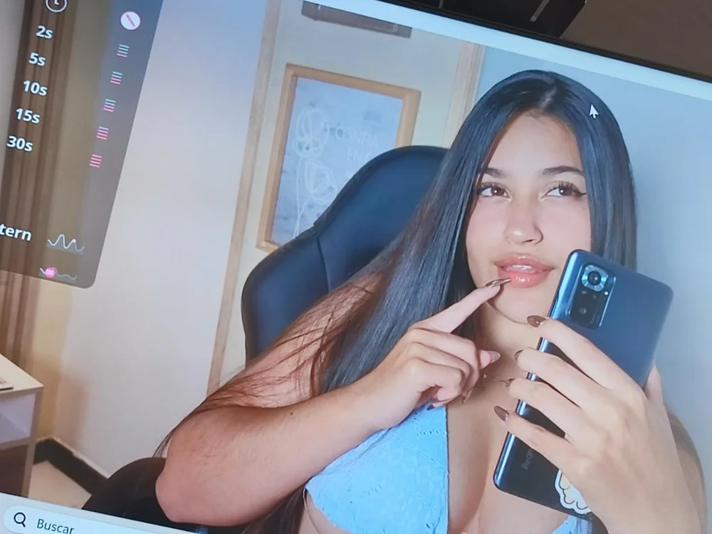 gabyjoness_ Adlı Modelin Çevrimdışı XXX Sohbeti