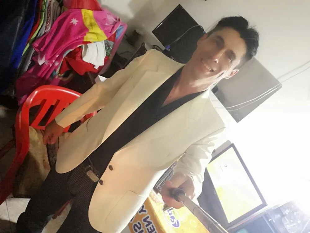 eduard_king: συνομιλία ΧΧΧ εκτός σύνδεσης