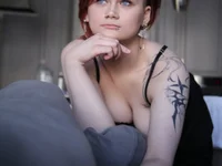 PeachsAvalanche's webcam live show