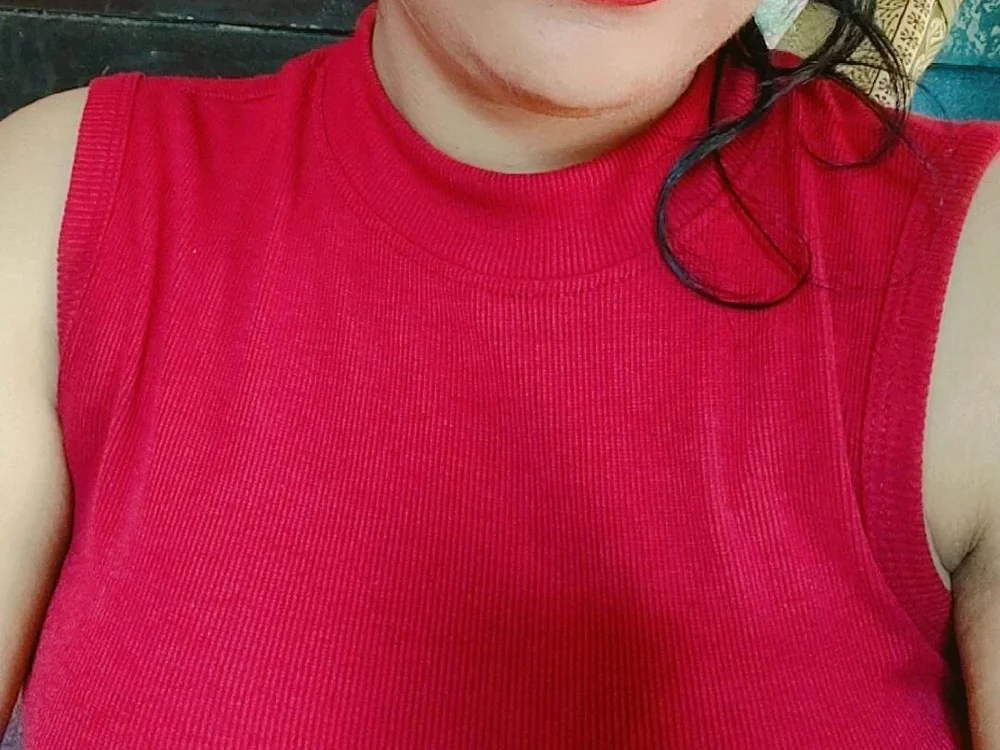 Poonam_bhoji's Offline XXX Chat