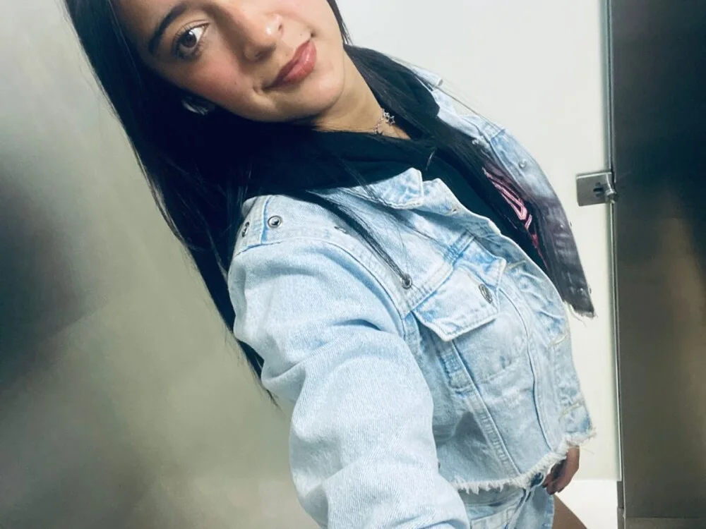 Chatroom XXX hors ligne de Dahyan_ch