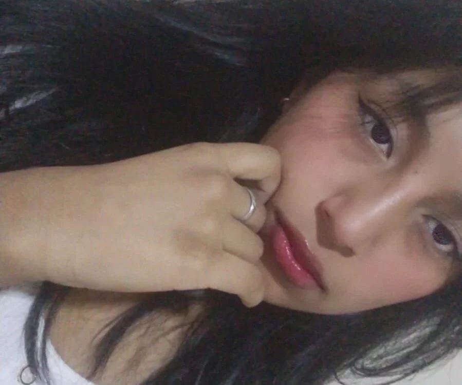 Dark_Honey69's Offline XXX Chat