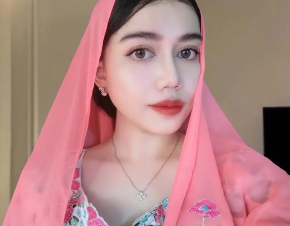 feyaara's Offline Chat Room