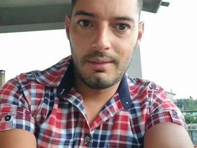 Lopesrt Male Medium Cam Nude