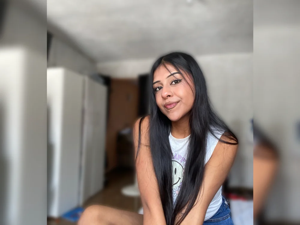 Alicia_Sanz's Offline XXX Chat