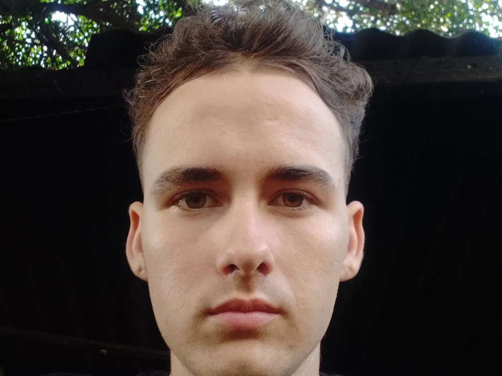 Caseybigmonster Offline Chatraum