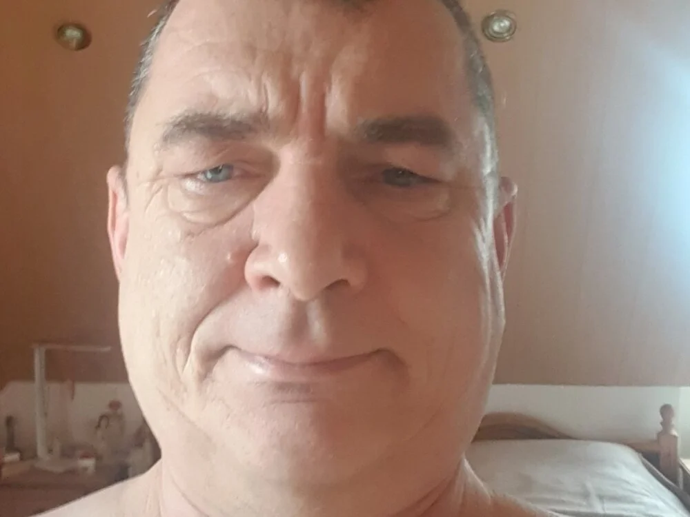 Nobbie444 오프라인 XXX 채팅