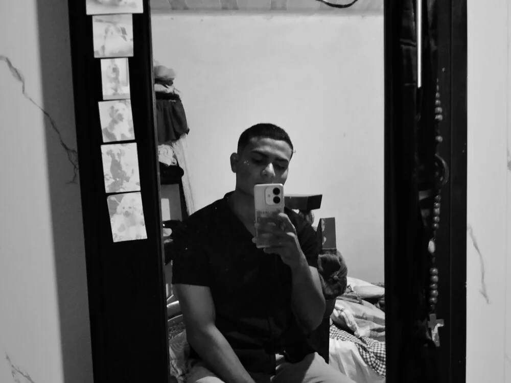 Moreno_la Adlı Modelin Çevrimdışı XXX Sohbeti