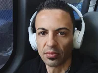 Art9i34art's webcam live show