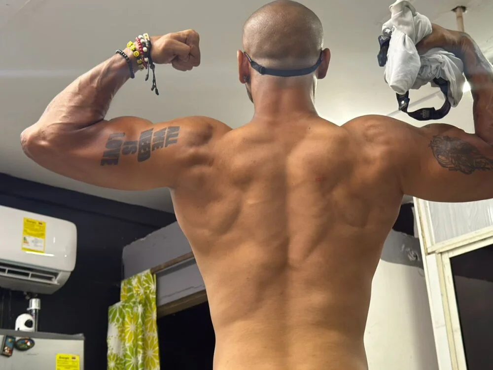 Rokko_tgn offline XXX-chat