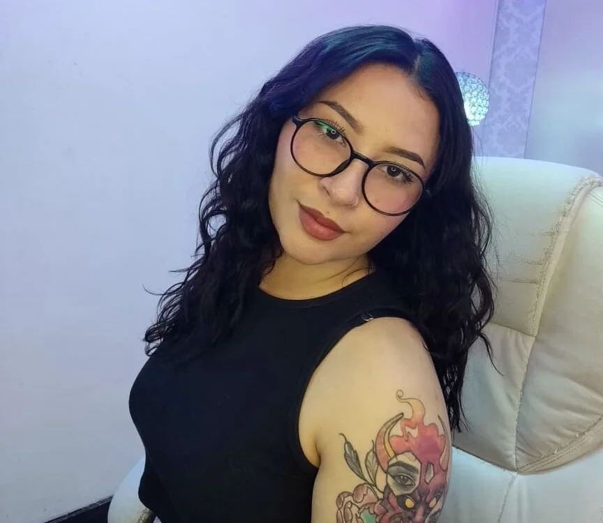Lexieluna Chat XXX Ngoại tuyến