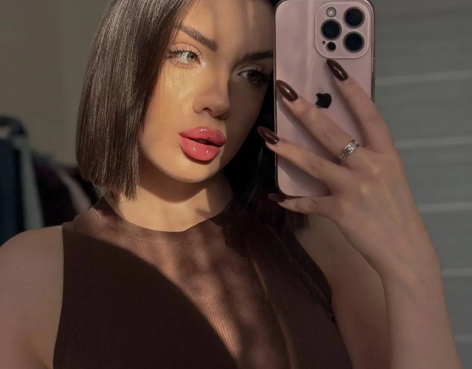 Офлайн-чат XXX AngelynBraly