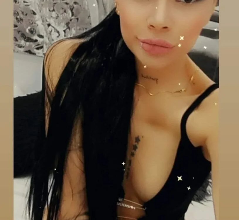 Sembang XXX Luar Talian Amelie_hills02