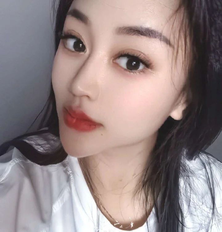 Alice023 Chat XXX Ngoại tuyến