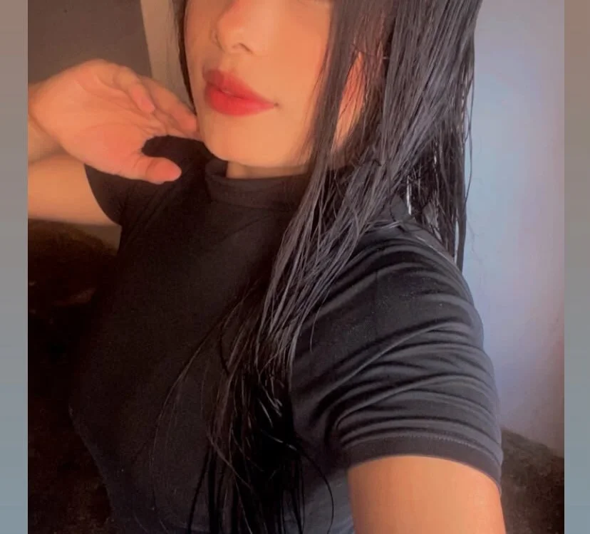 violet_lombardi Chat XXX Ngoại tuyến