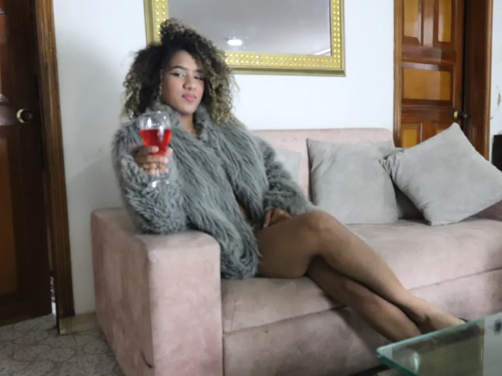 Mia-Danger offline chatrum