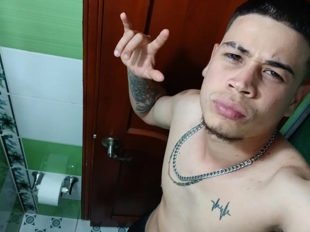 Mlkvzla's Offline XXX Chat