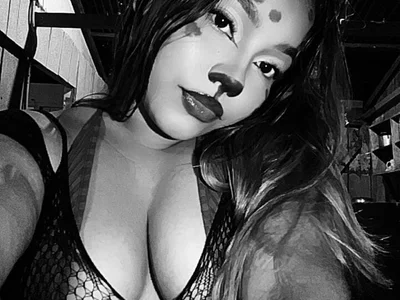 Eliana_smith04 Female Dildoorvibratordeepthroat Adult Live Webcam