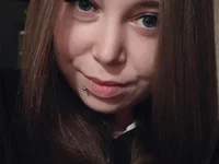 AliceBeverl 即時 XXX 聊天