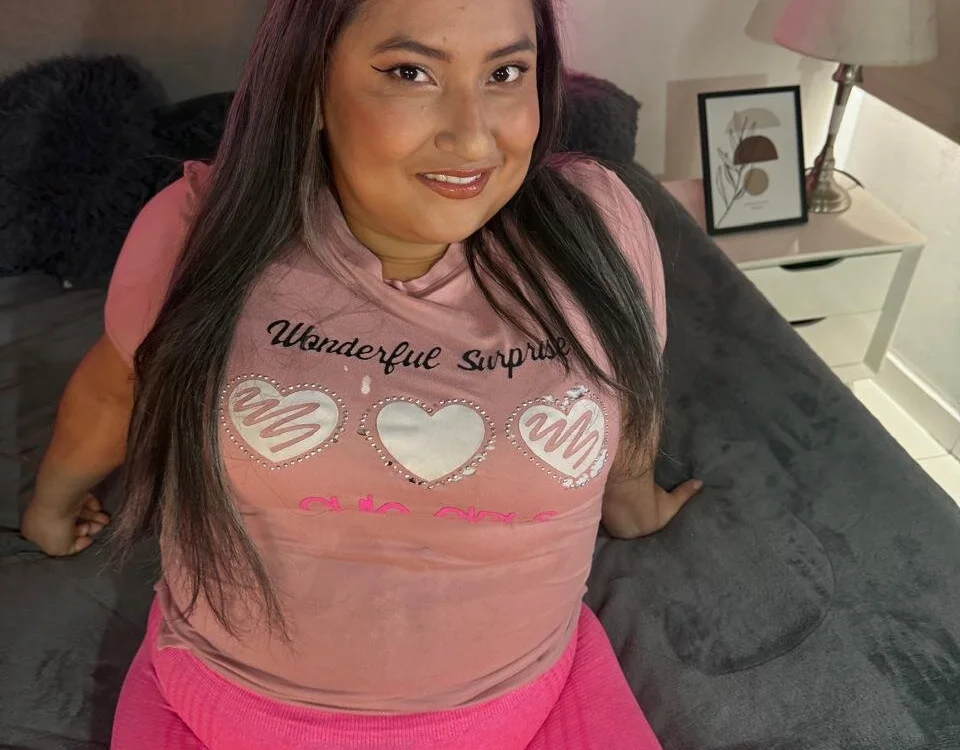 VioletRoss_'s Offline Chat Room